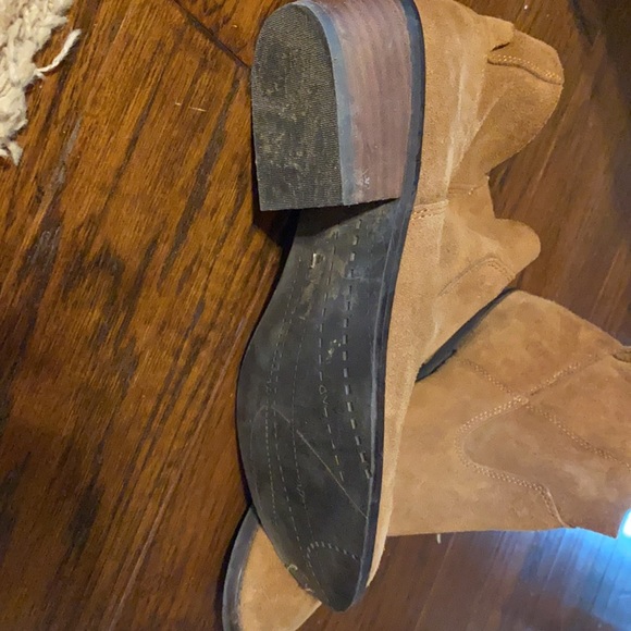 Booties - Picture 3 of 4